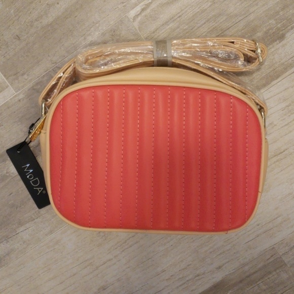 Coral/Cream Colorblock Crossbody NWT - Picture 3 of 4